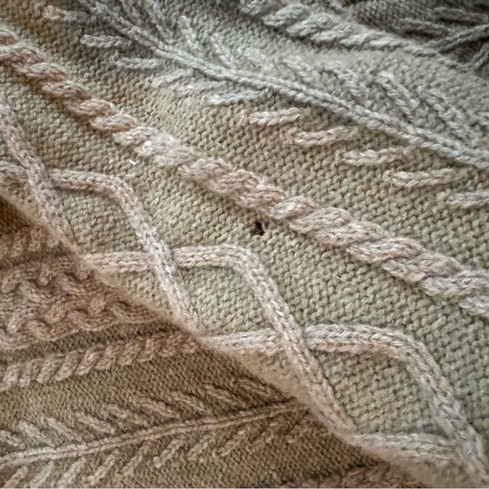 L.l. bean Green Cable Knit Sweater - Picture 6 of 6